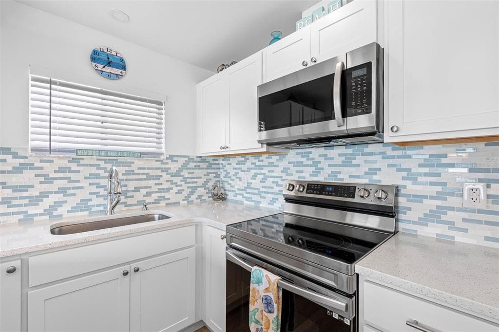 1401 GULF BOULEVARD 212 photo 13