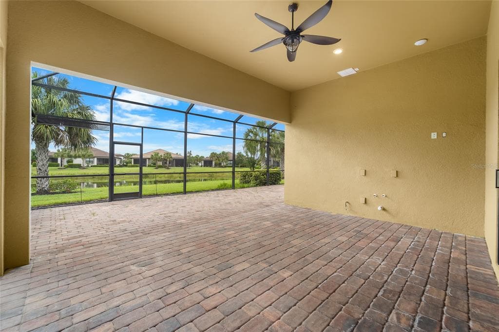 5700 SWEET LEAF WAY photo 23