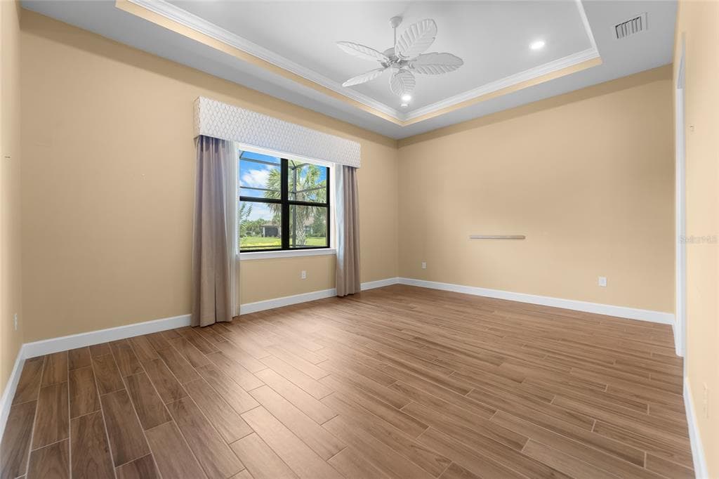 5700 SWEET LEAF WAY photo 12