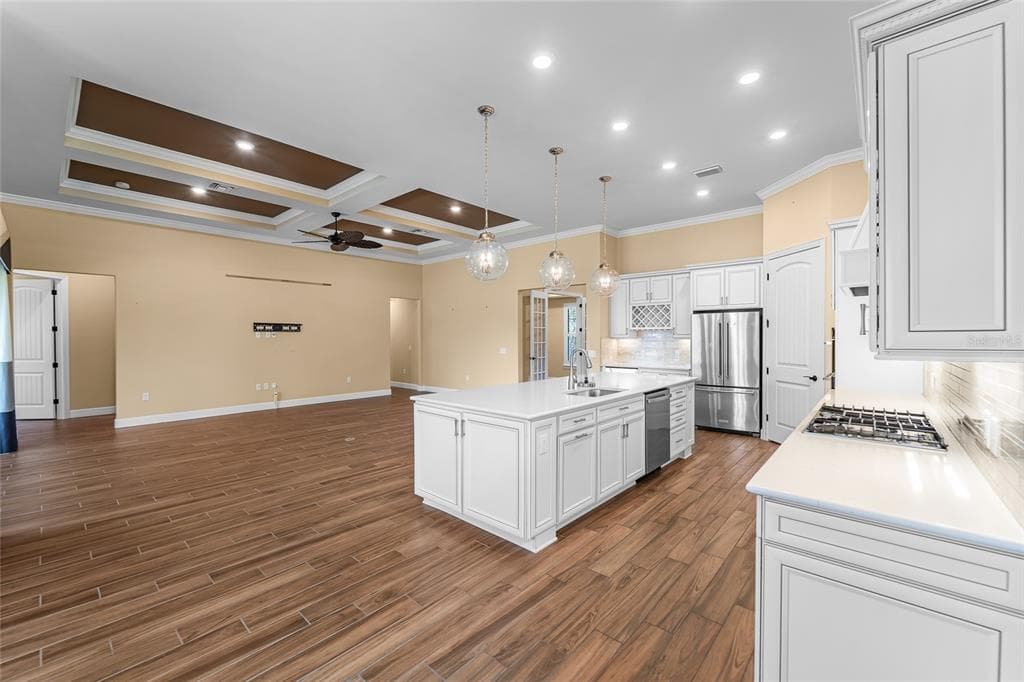 5700 SWEET LEAF WAY photo 5