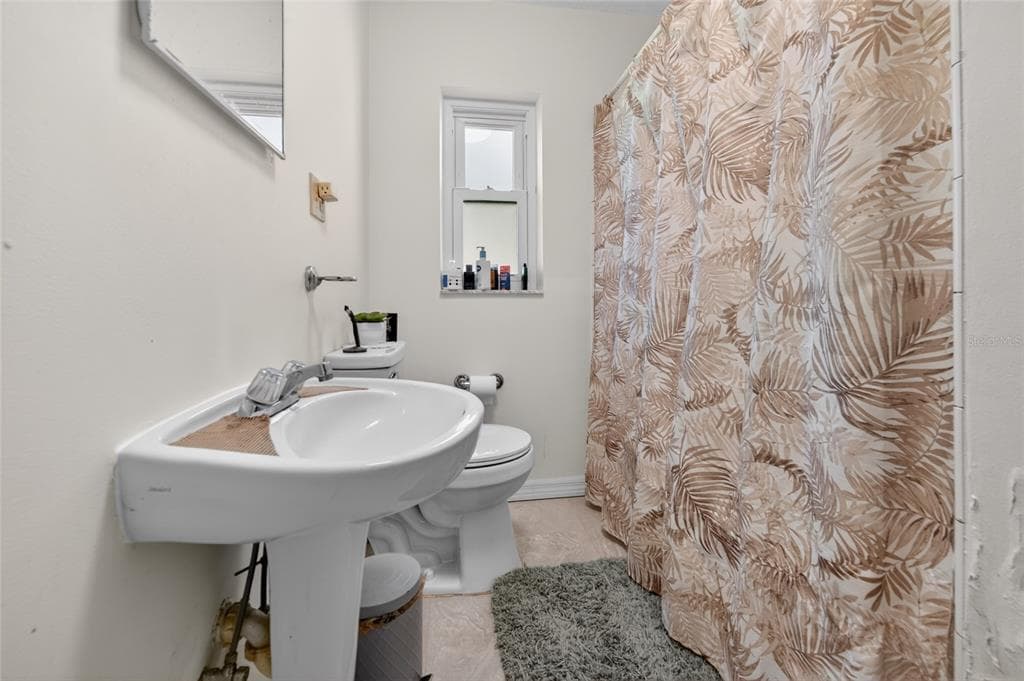 1209 N HALIFAX AVENUE photo 20