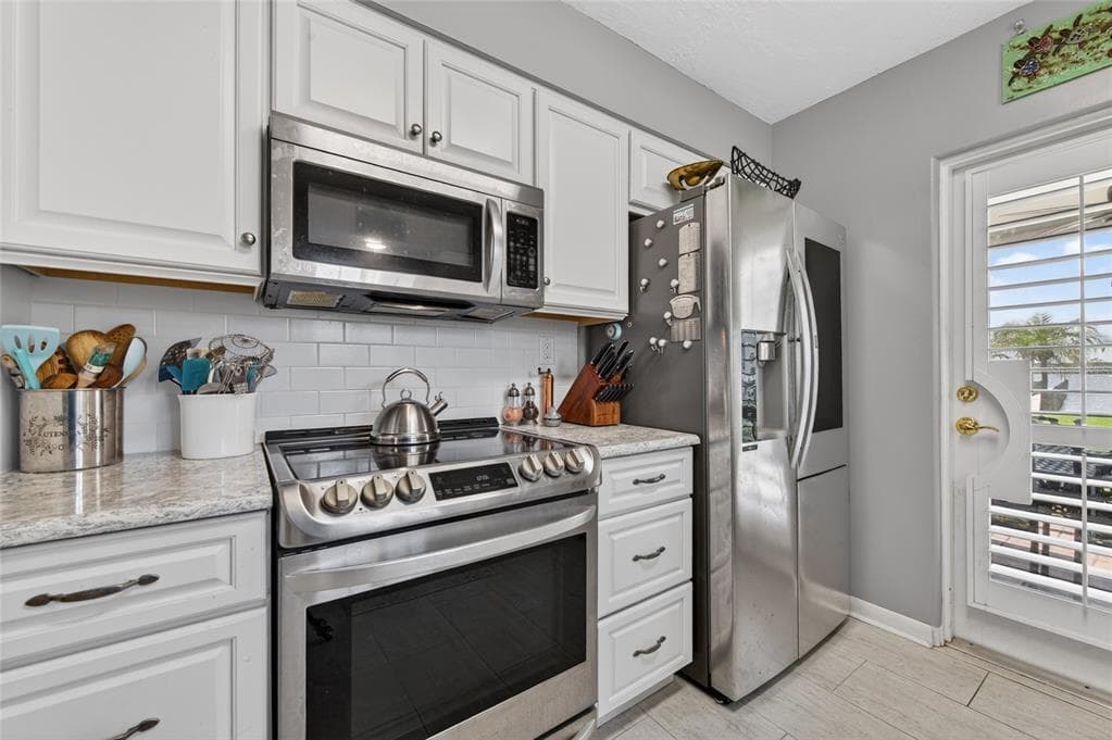 1209 N HALIFAX AVENUE photo 9