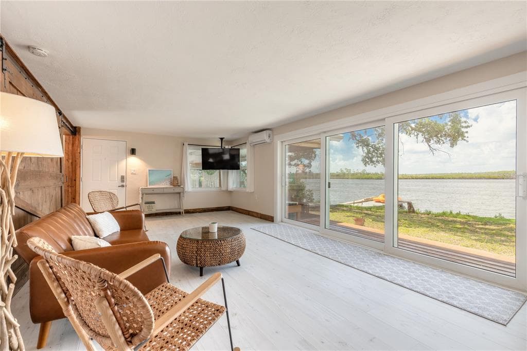 5528 W BAYSHORE DRIVE 5