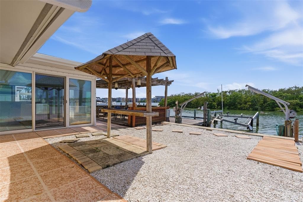 1421 SEA GULL DRIVE S photo 17