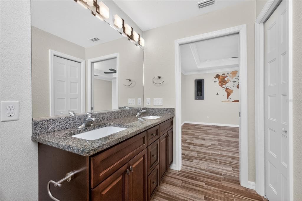 1213 CASPER STREET photo 24