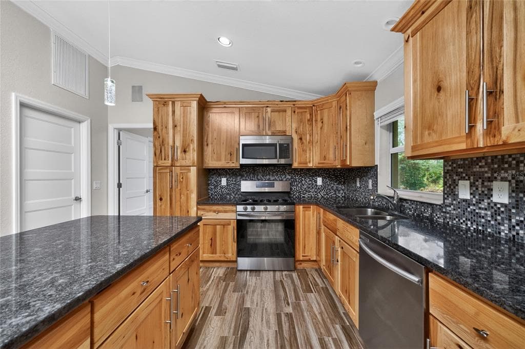 1213 CASPER STREET photo 10