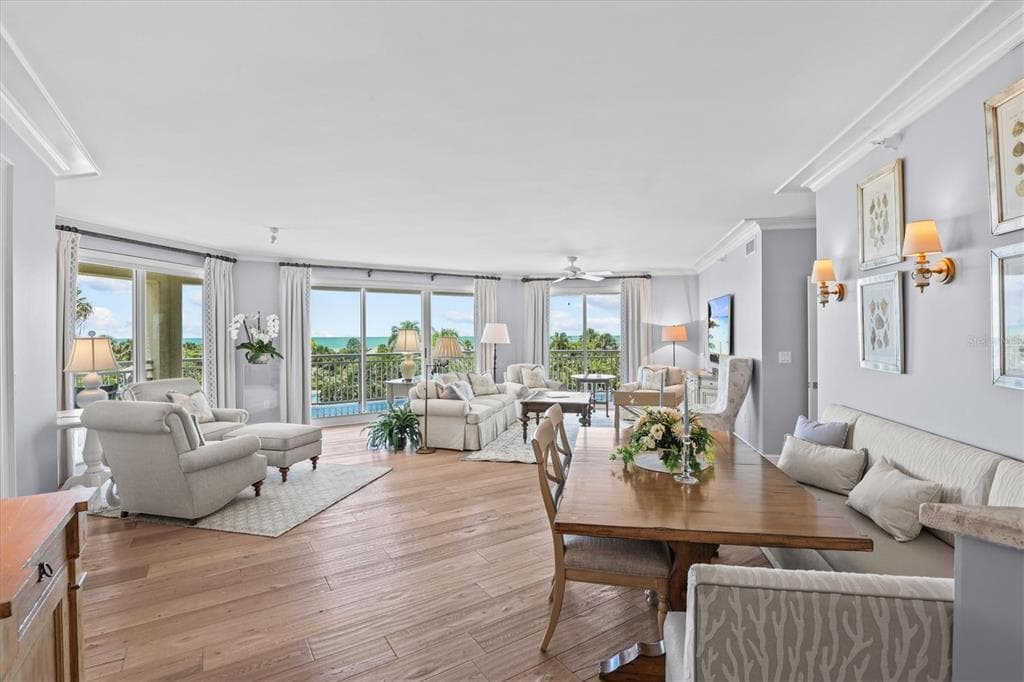 1170 GULF BOULEVARD 201 photo 2