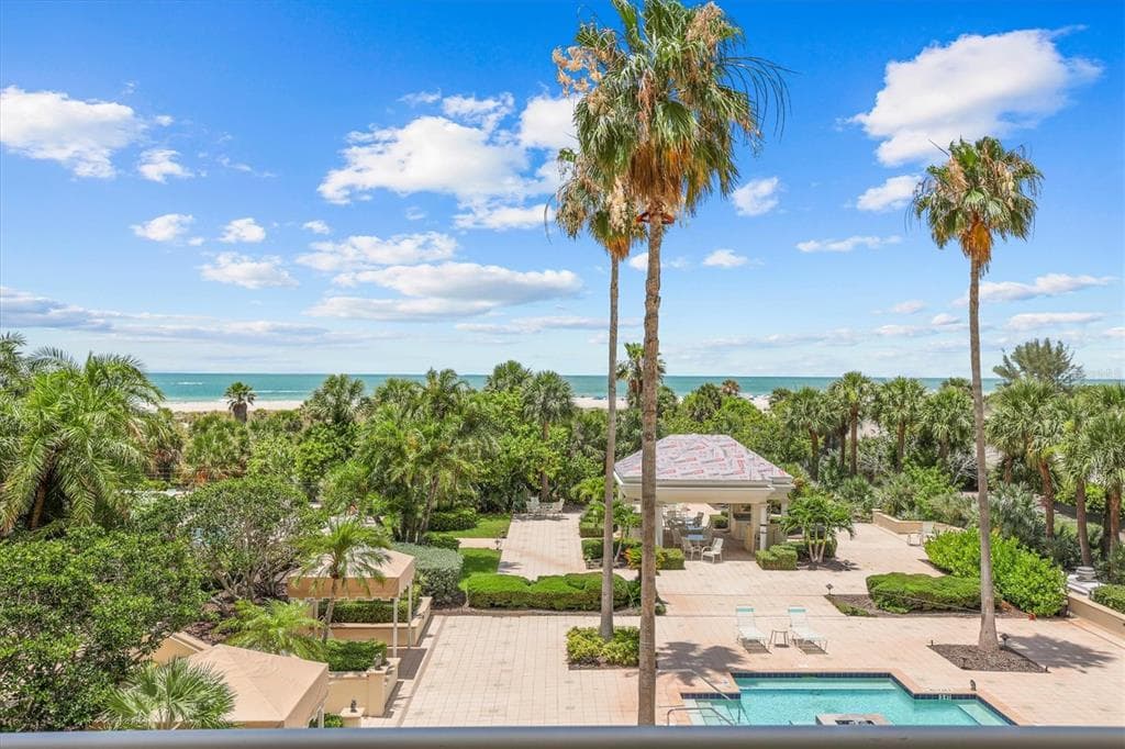 1170 GULF BOULEVARD 201 photo 3