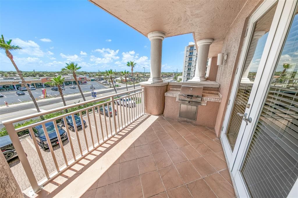 2515 S ATLANTIC AVENUE 301 photo 17