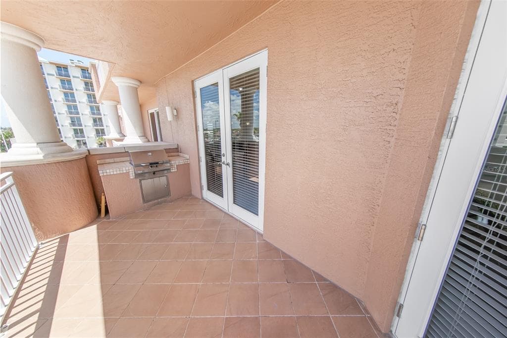 2515 S ATLANTIC AVENUE 301 photo 18