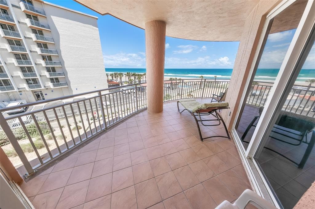 2515 S ATLANTIC AVENUE 301 photo 8
