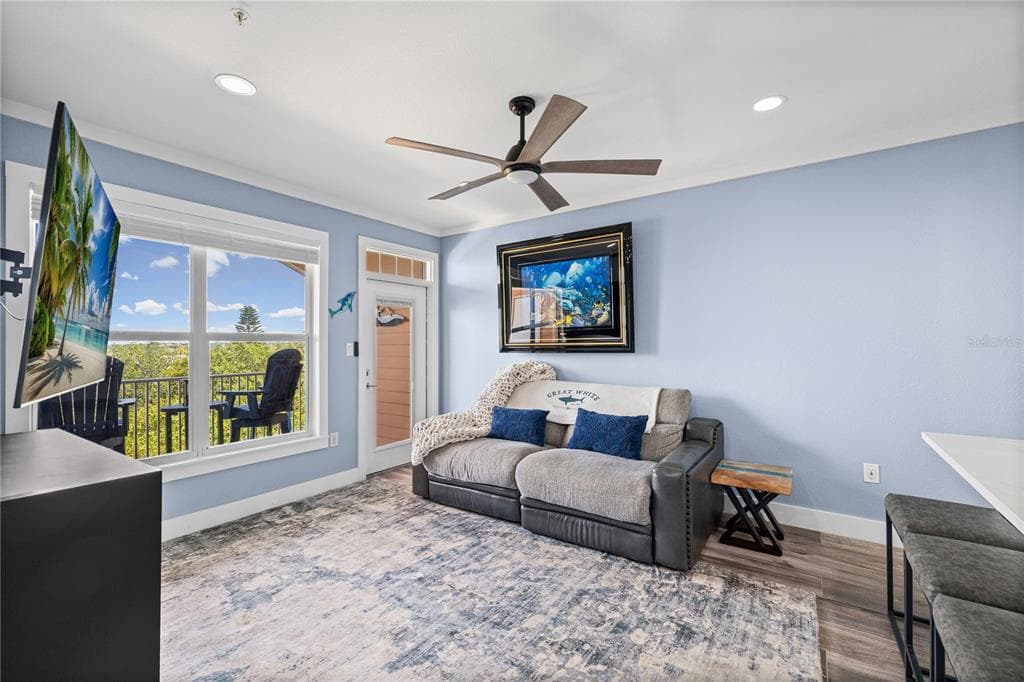 5000 CULBREATH KEY WAY 9-216 photo 20