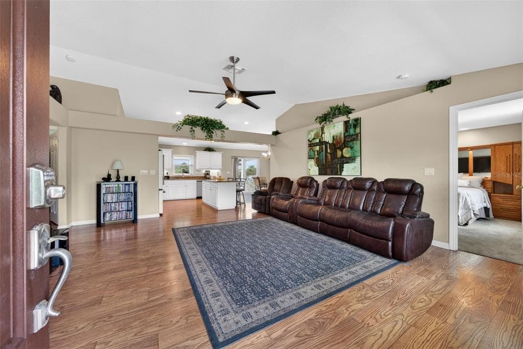 9050 CALOOSA DRIVE photo 6