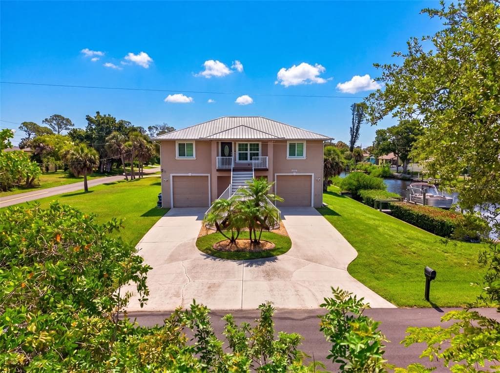 9050 CALOOSA DRIVE photo 3