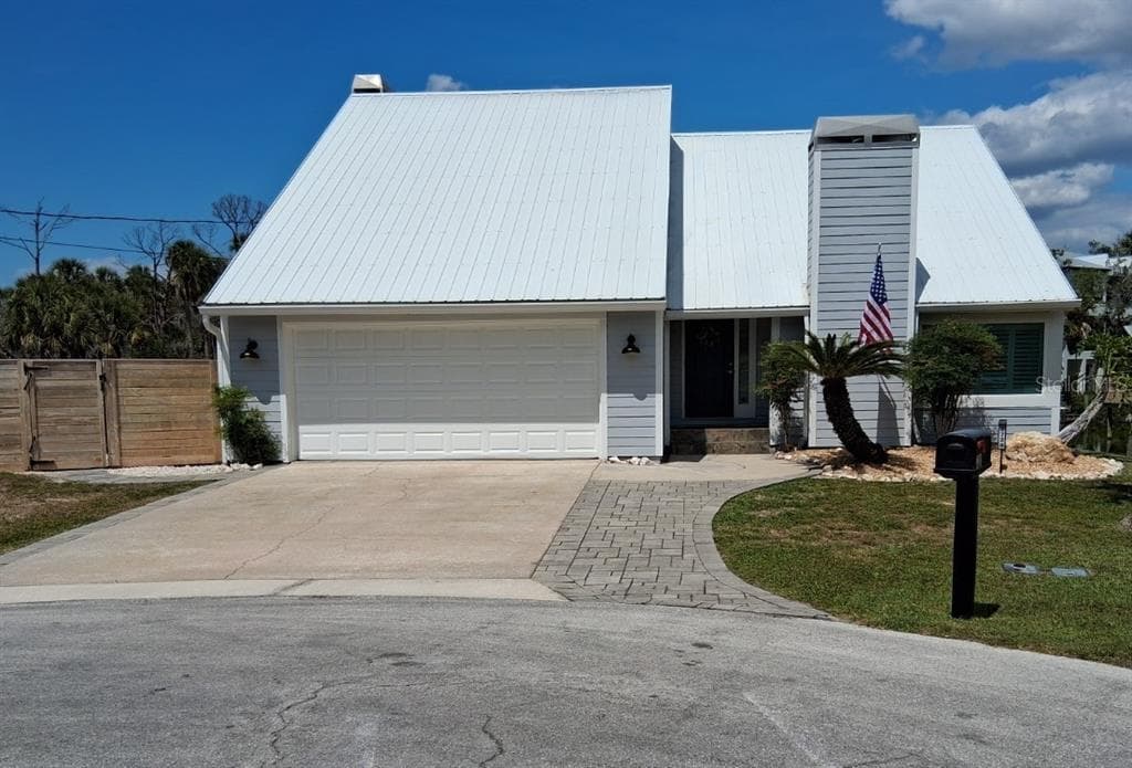 8720 BETTY STREET photo 2