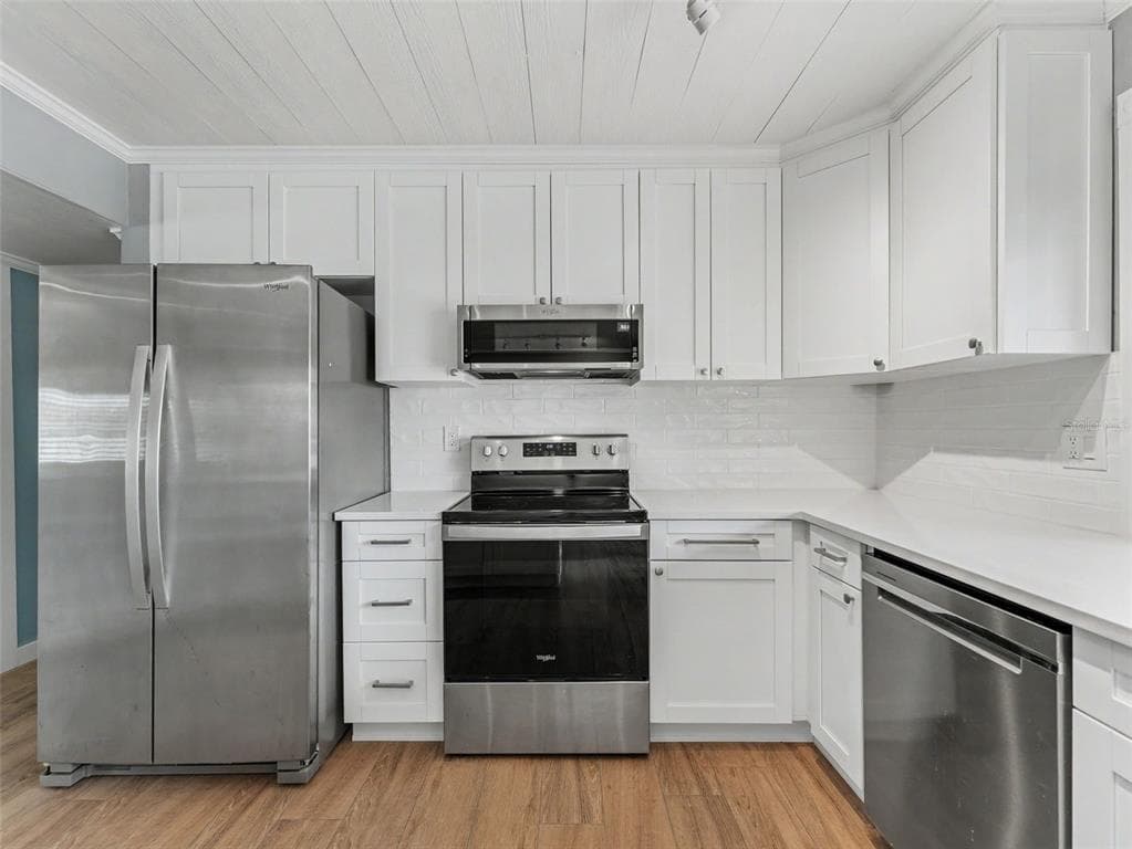 8720 BETTY STREET photo 24