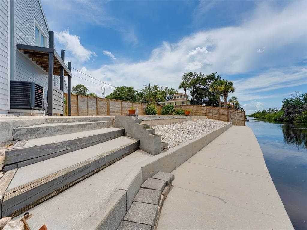 8720 BETTY STREET photo 10