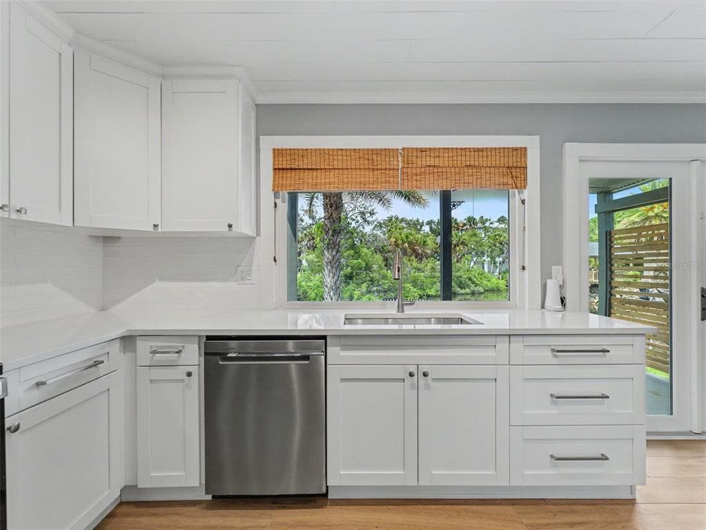 8720 BETTY STREET photo 25