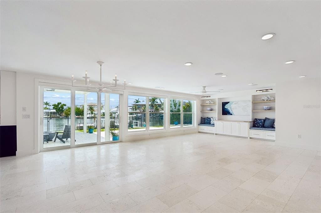 1907 ARROWHEAD DRIVE NE photo 16