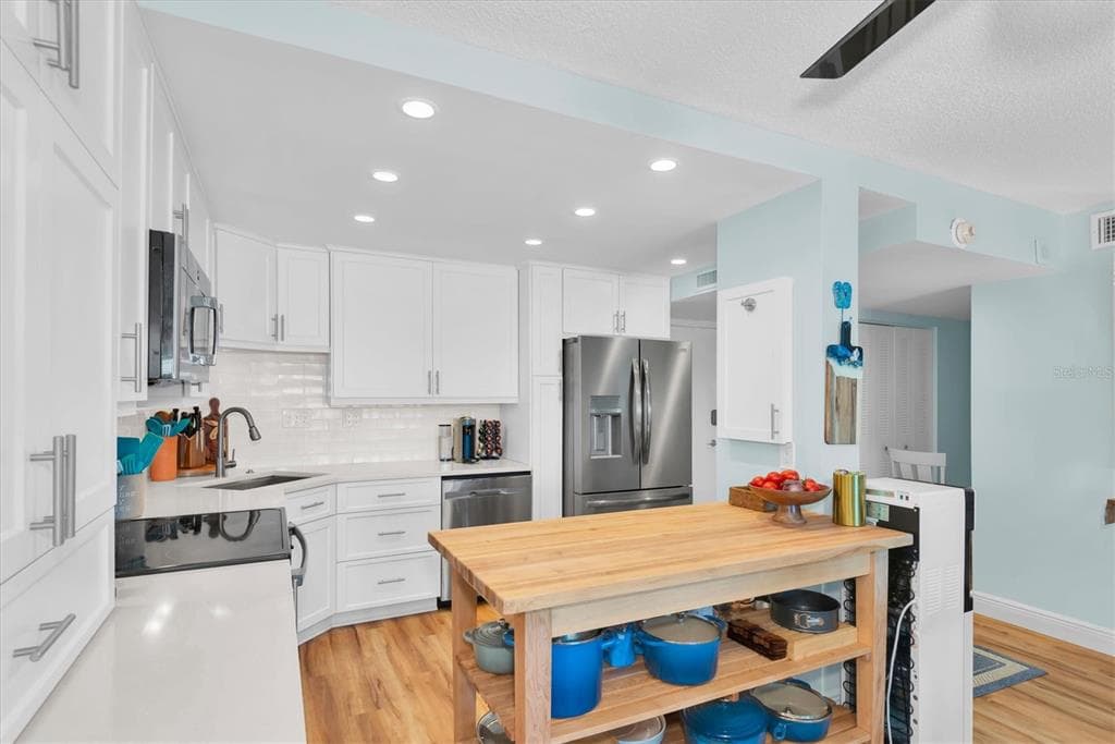 420 64TH AVENUE 402E photo 10
