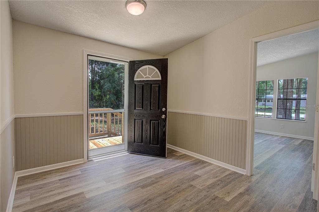 118 WATERWAY DRIVE photo 10