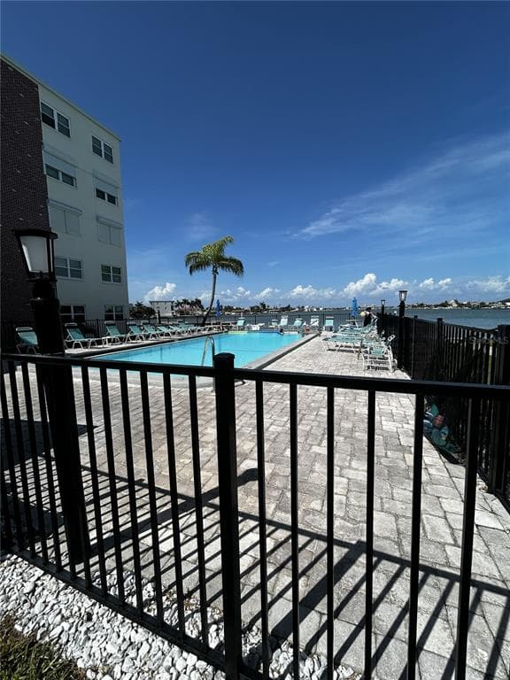 5555 GULF BOULEVARD 310 photo 21