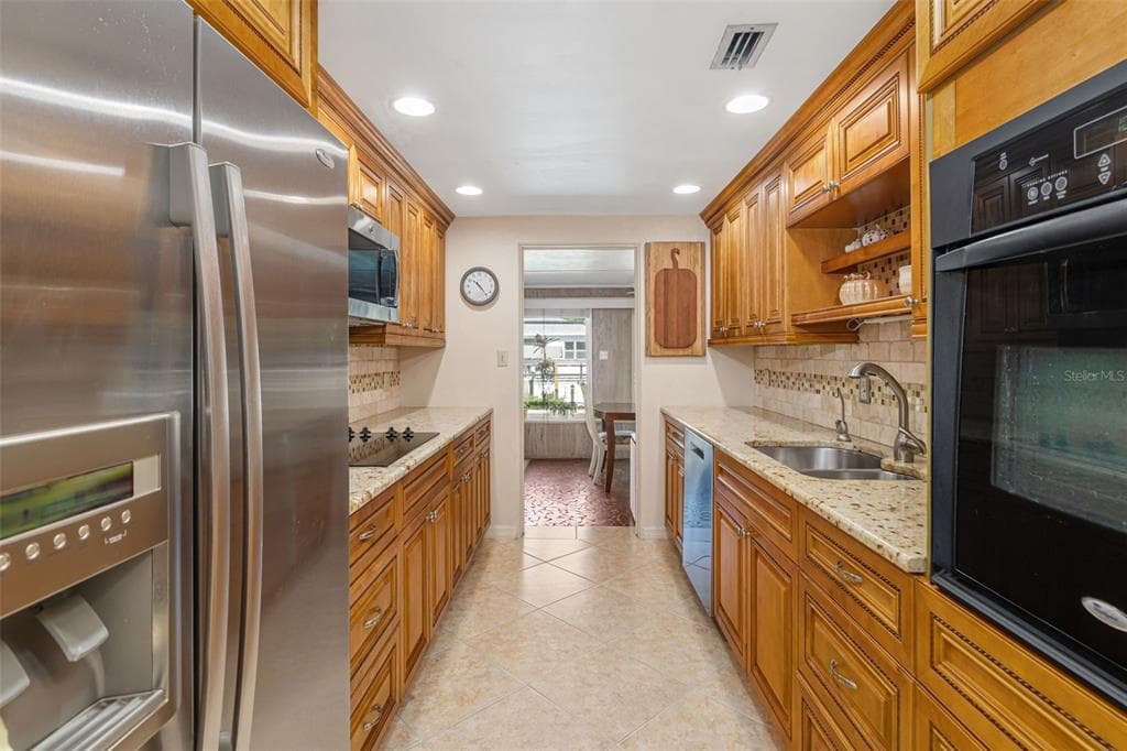 302 BRYN MAWR ISLAND photo 10