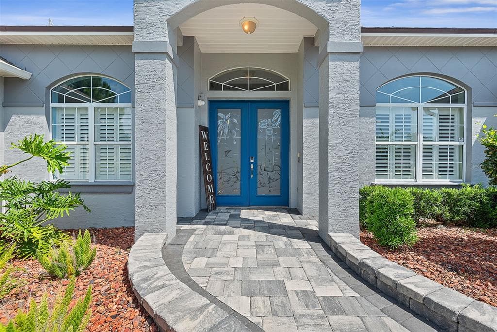 72 CLUB HOUSE DRIVE 3