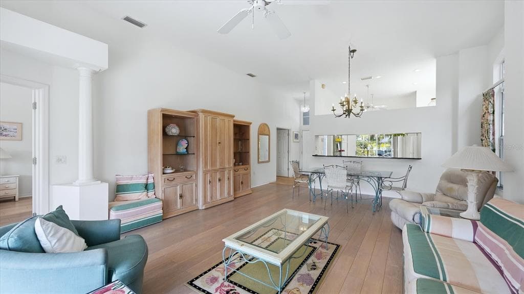 7706 WHITEBRIDGE GLEN photo 9