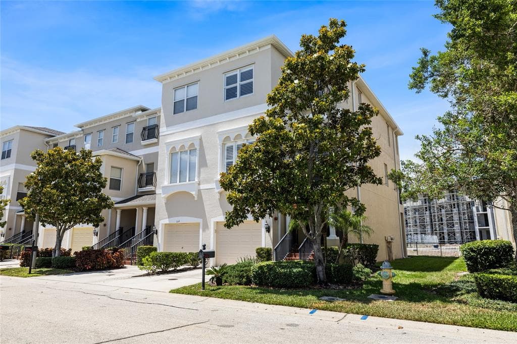 1171 VENETIAN HARBOR DRIVE NE 2