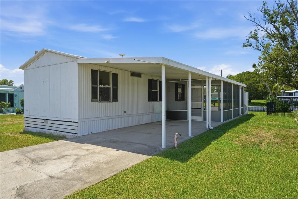 30107 GREEN BAY DRIVE 2