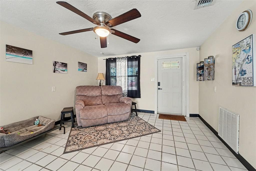 13714 ALLYN DRIVE photo 4