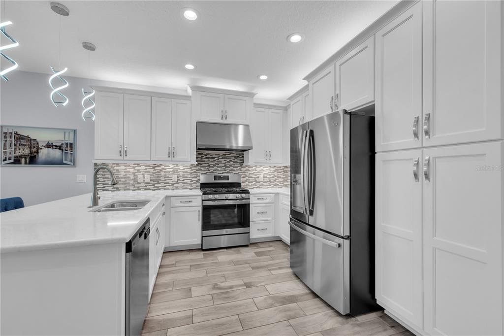 4844 AVILA LAKES DRIVE photo 9