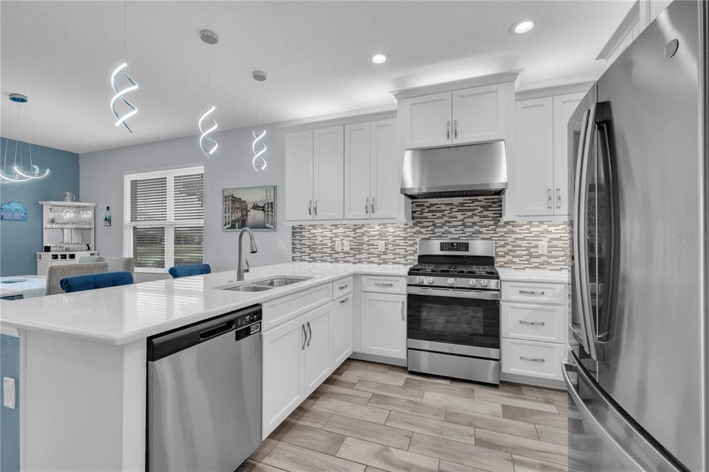 4844 AVILA LAKES DRIVE photo 10