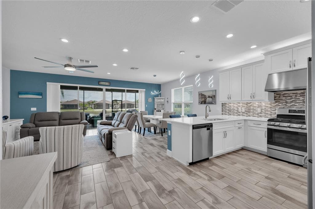 4844 AVILA LAKES DRIVE photo 8