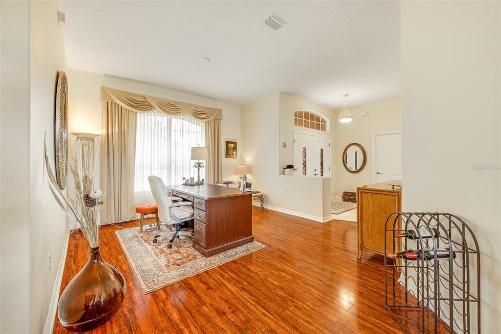 241 DEVLIN COURT photo 6