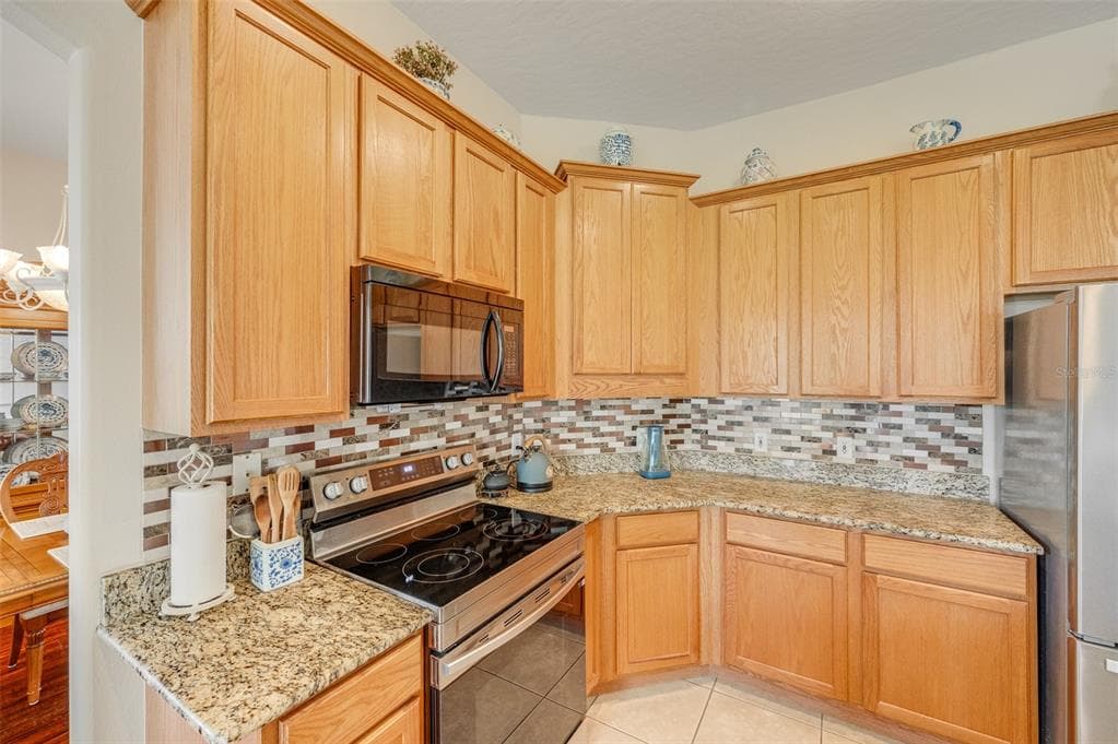 241 DEVLIN COURT photo 13