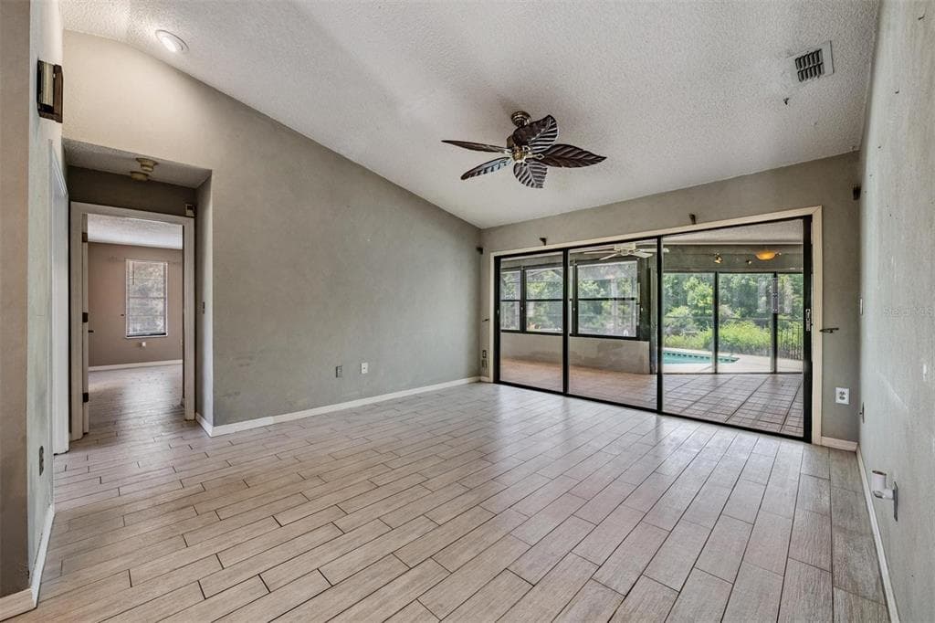 3817 NICHOLAS CIRCLE photo 23