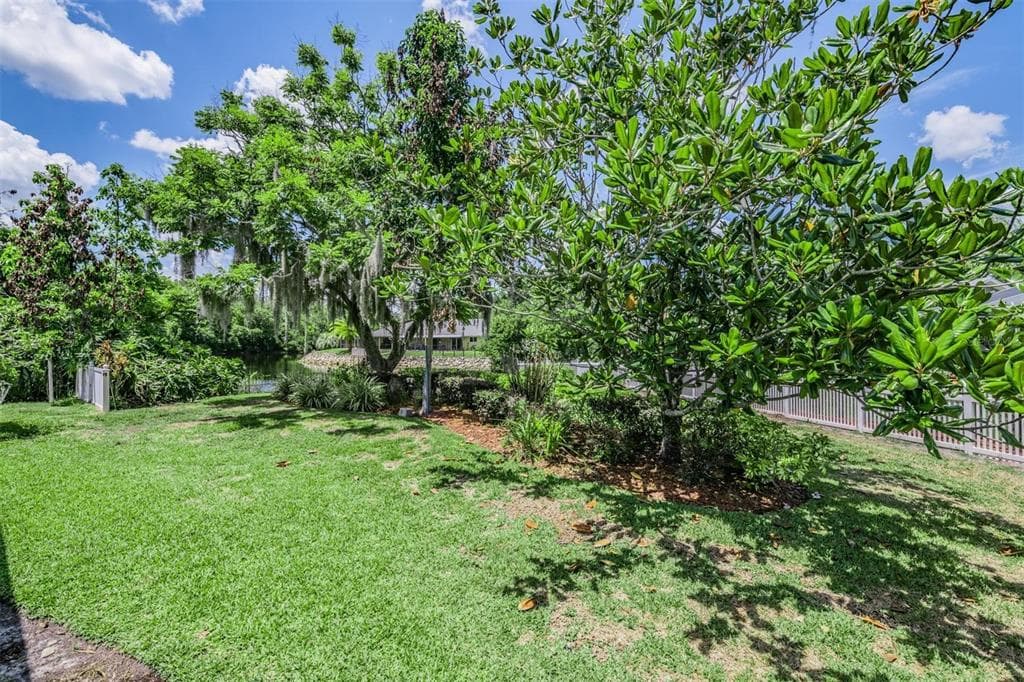 3817 NICHOLAS CIRCLE photo 17