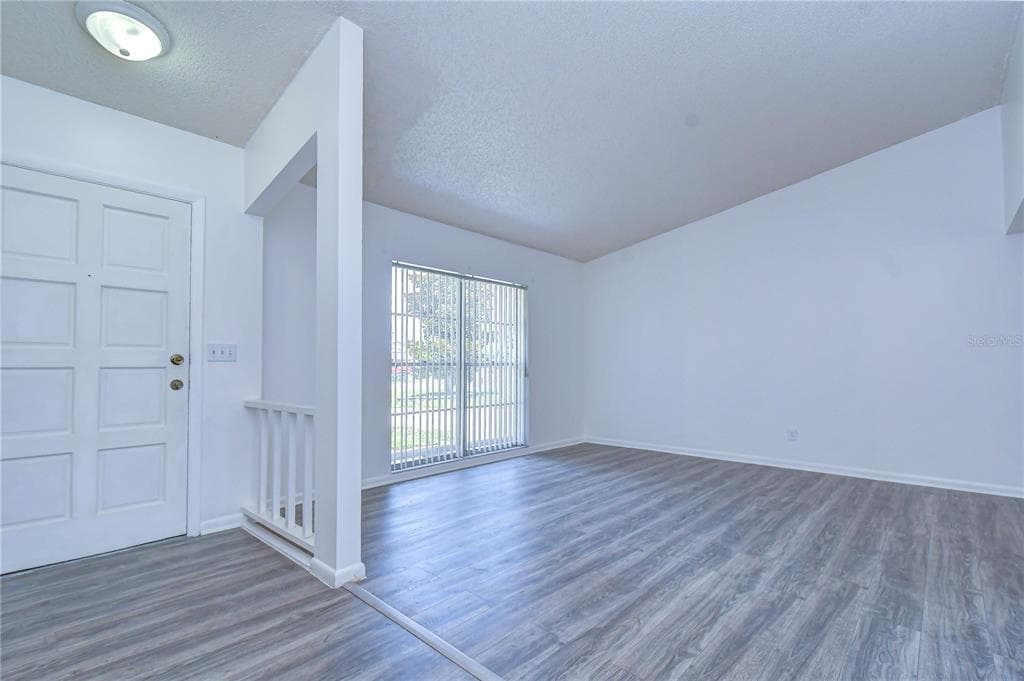 7214 NIA LANE photo 4