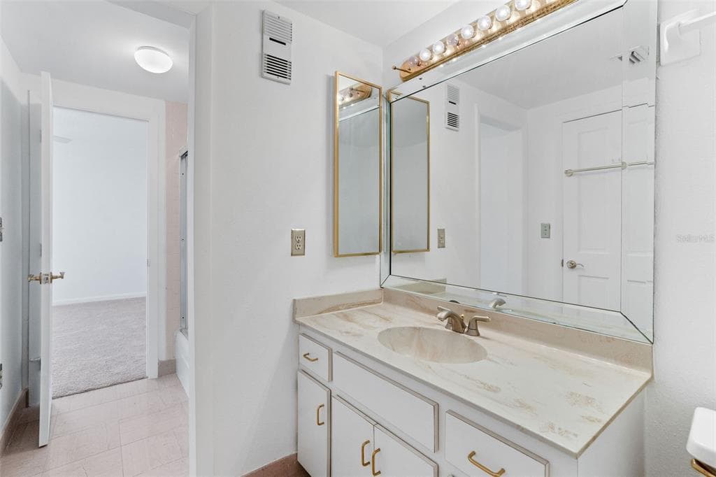 100 PIERCE STREET 307 photo 22