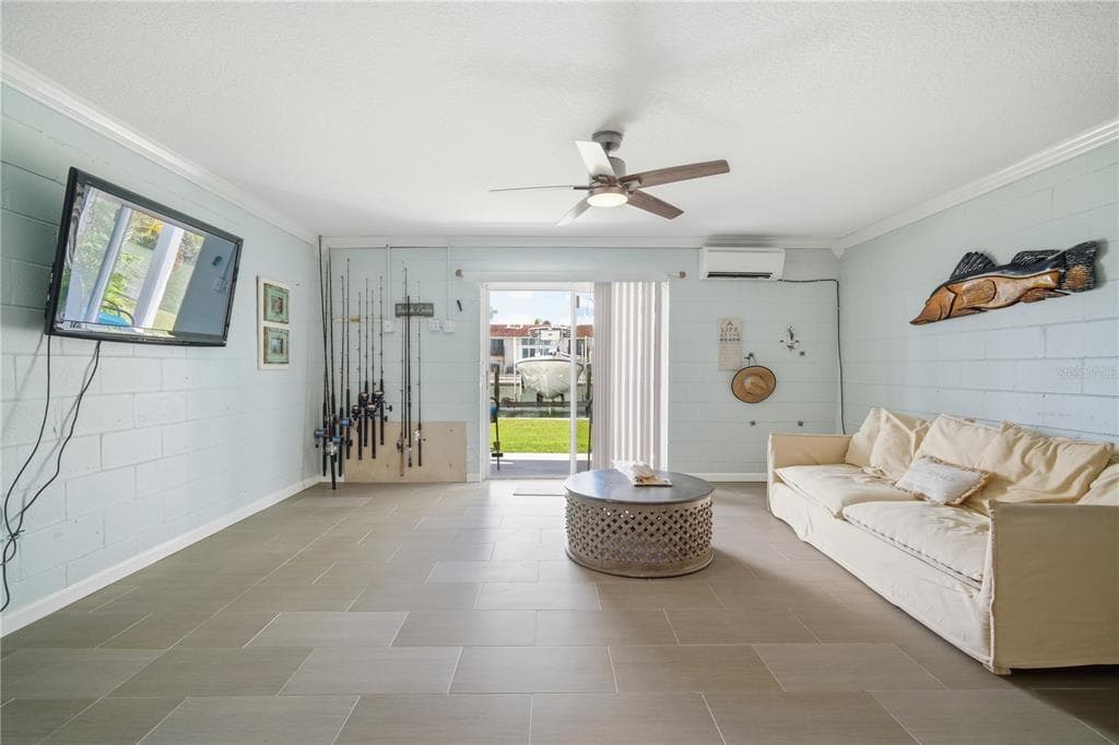 643 GARLAND CIRCLE photo 9