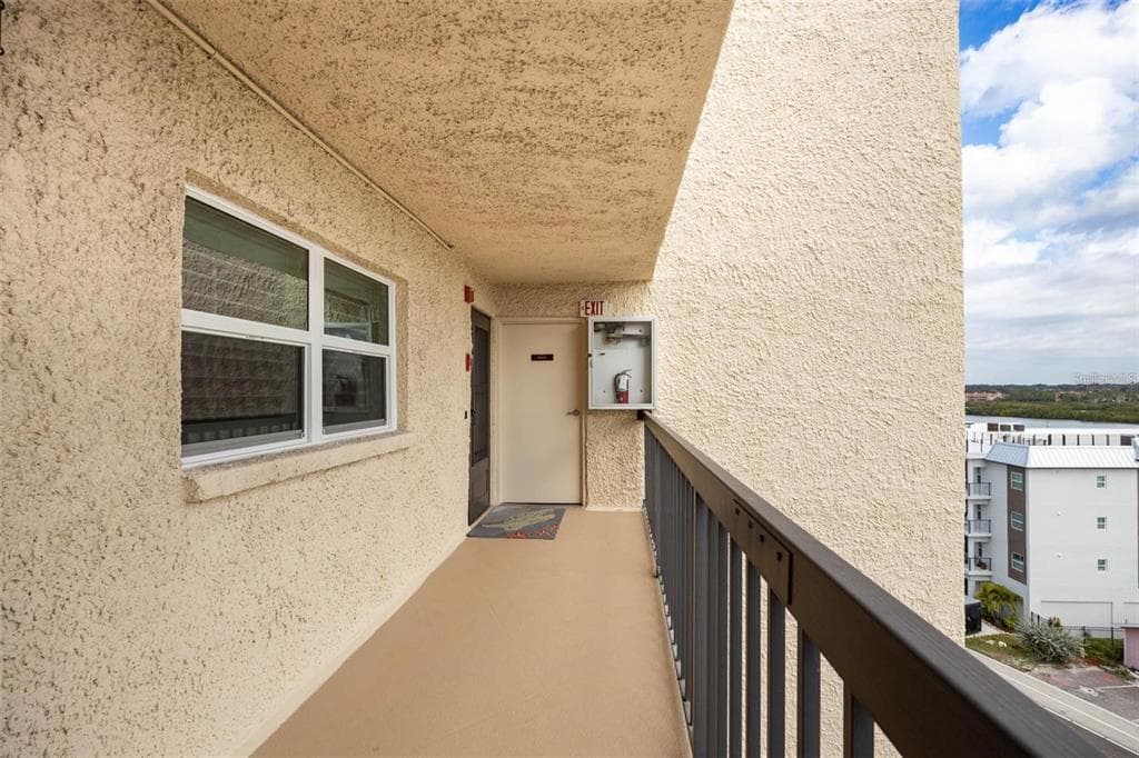 19450 GULF BOULEVARD 705 photo 2