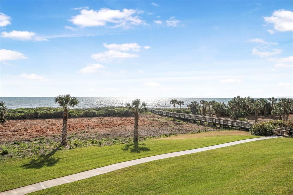 60 SURFVIEW DRIVE 208 photo 24