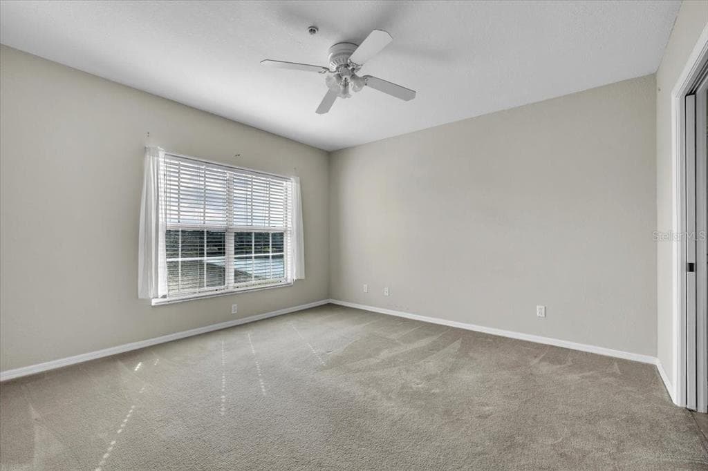 19335 WATER OAK DRIVE 301 photo 23