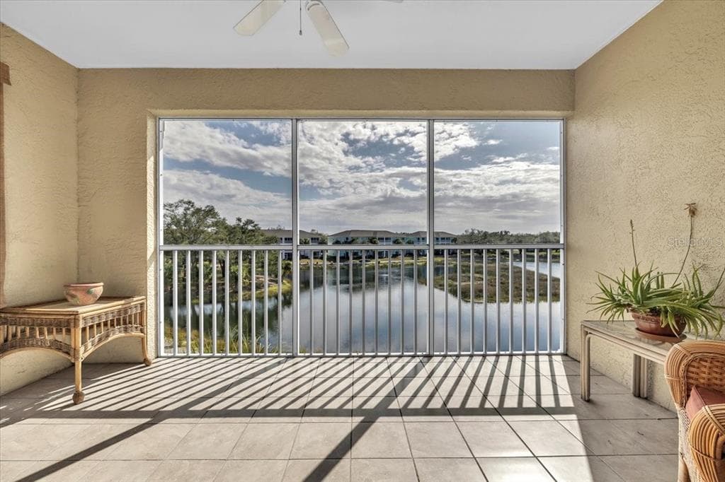 19335 WATER OAK DRIVE 301 photo 10