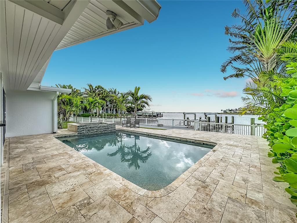605 KEY ROYALE DRIVE photo 10