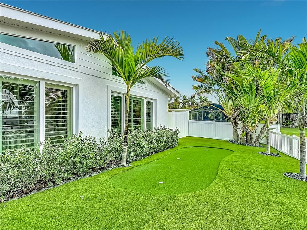 605 KEY ROYALE DRIVE photo 14