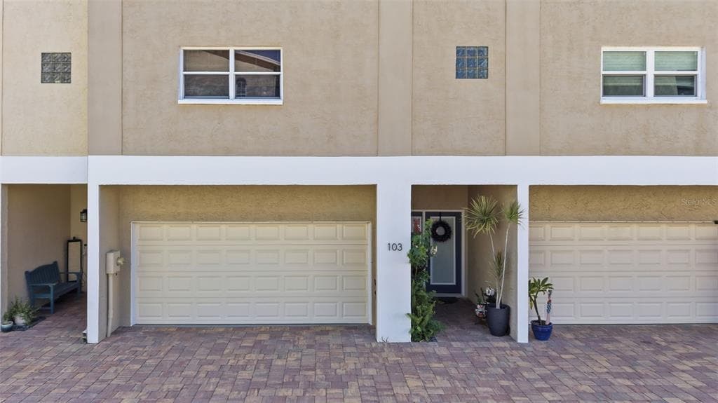 1109 PINELLAS BAYWAY S #103 3
