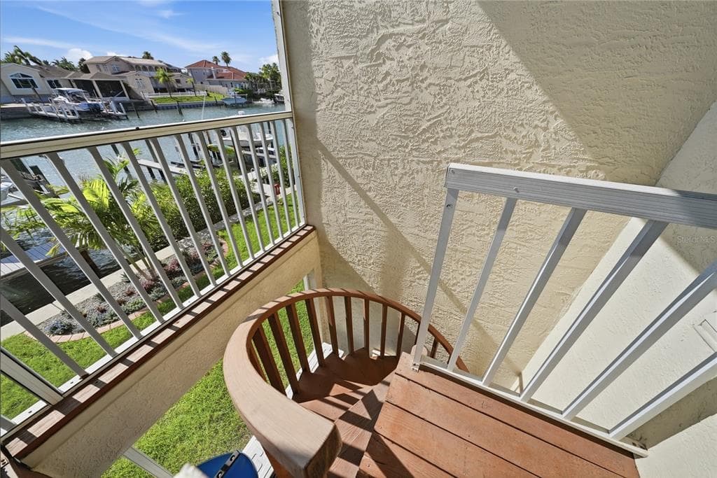 1109 PINELLAS BAYWAY S 103 photo 20